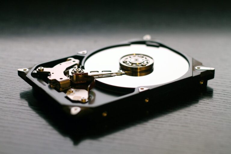 How to Partition and Format Disk Drives on Linux? (Detailed Guide)